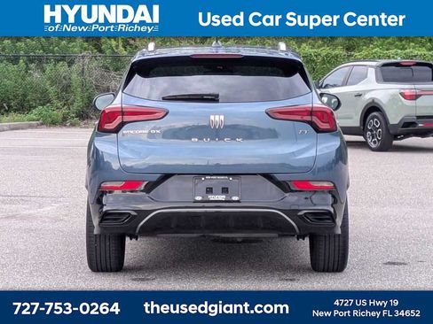 Used 2024 Buick Encore GX Sport Touring FWD image 4