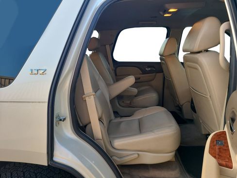 Used 2009 Chevrolet Tahoe LTZ RWD image 23