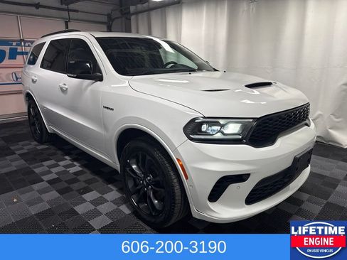 Used 2025 Dodge Durango R/T w/ Blacktop Package AWD/4WD image 4