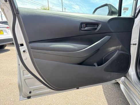 Used 2023 Toyota Corolla LE FWD image 16