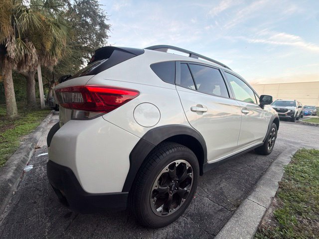 Used 2021 Subaru Crosstrek 2.0i Premium w/ Moonroof Package AWD/4WD image 2