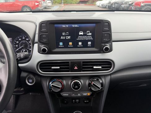 Used 2019 Hyundai Kona SEL w/ SEL Tech Package 02 image 22