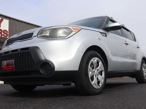 Used 2014 Kia Soul image 16