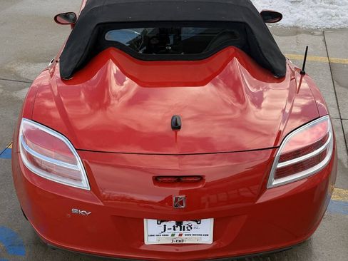 Used 2009 Saturn Sky w/ Premium Trim Package image 26