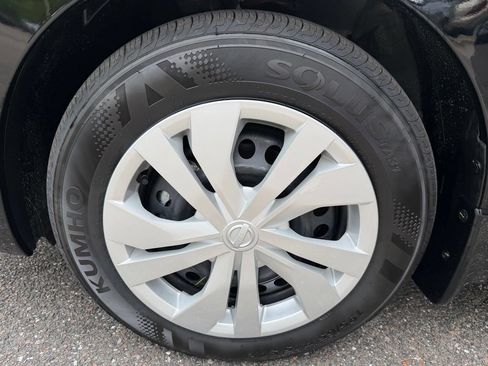 Used 2025 Nissan Versa S w/ Trunk Package FWD image 23