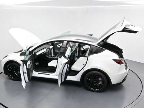 Used 2020 Tesla Model Y Performance AWD/4WD image 37
