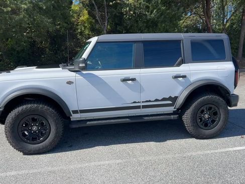 Used 2024 Ford Bronco Wildtrak image 33