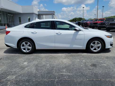 Used 2024 Chevrolet Malibu LT FWD image 8