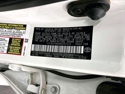 Used 2024 Toyota Camry SE image 35
