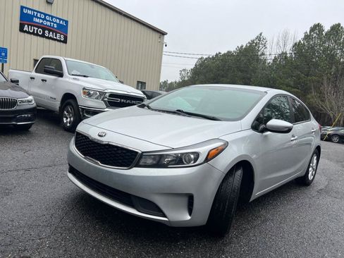 Used 2017 Kia Forte LX w/ LX Popular Package image 1
