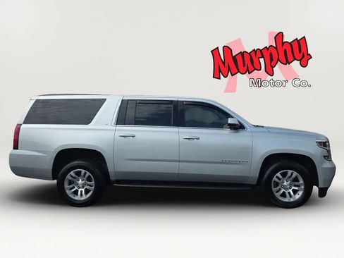 Used 2017 Chevrolet Suburban LT AWD/4WD image 9