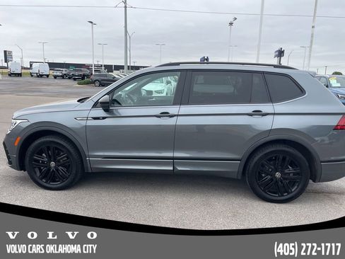 Used 2022 Volkswagen Tiguan SE R-Line AWD/4WD image 8
