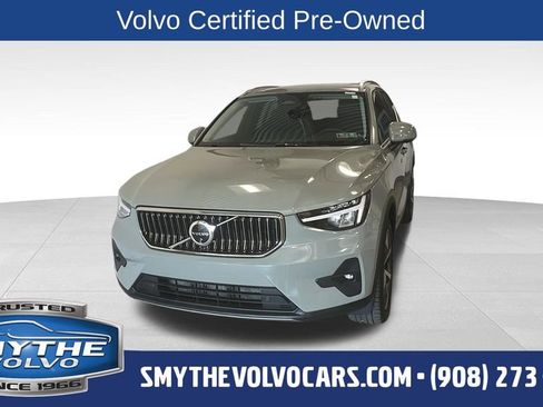 Certified 2024 Volvo XC40 B5 Plus w/ Climate Package AWD/4WD image 1