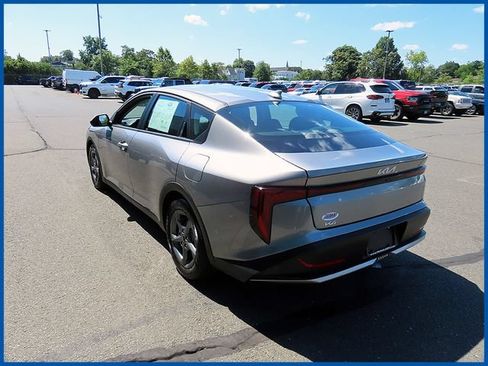 Used 2025 Kia K4 FWD image 5