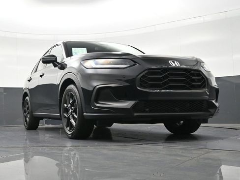 Used 2025 Honda HR-V Sport image 28