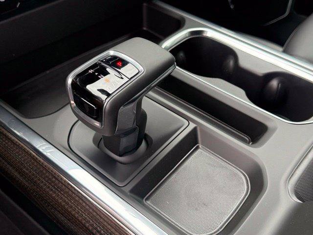 New 2026 Chevrolet Silverado 1500 RST w/ Convenience Package II AWD/4WD image 17