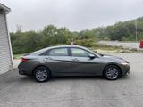 Used 2024 Hyundai Elantra SEL image 6