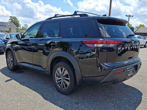 Certified 2024 Nissan Pathfinder SV w/ Lighting Package (N92) AWD/4WD image 4