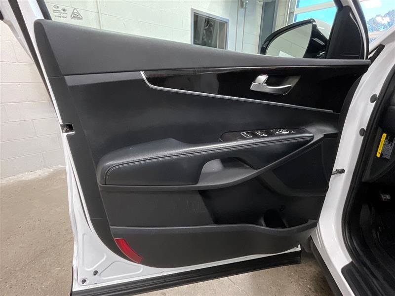 Used 2018 Kia Sorento AWD image 10