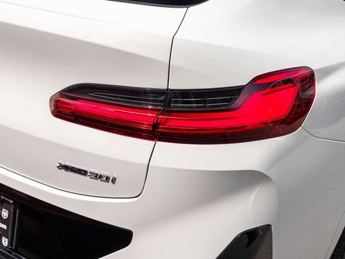 Used 2024 BMW X4 xDrive30i w/ Premium Package AWD/4WD image 42