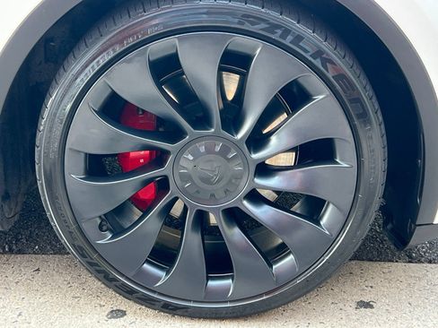 Used 2022 Tesla Model Y Performance AWD/4WD image 25