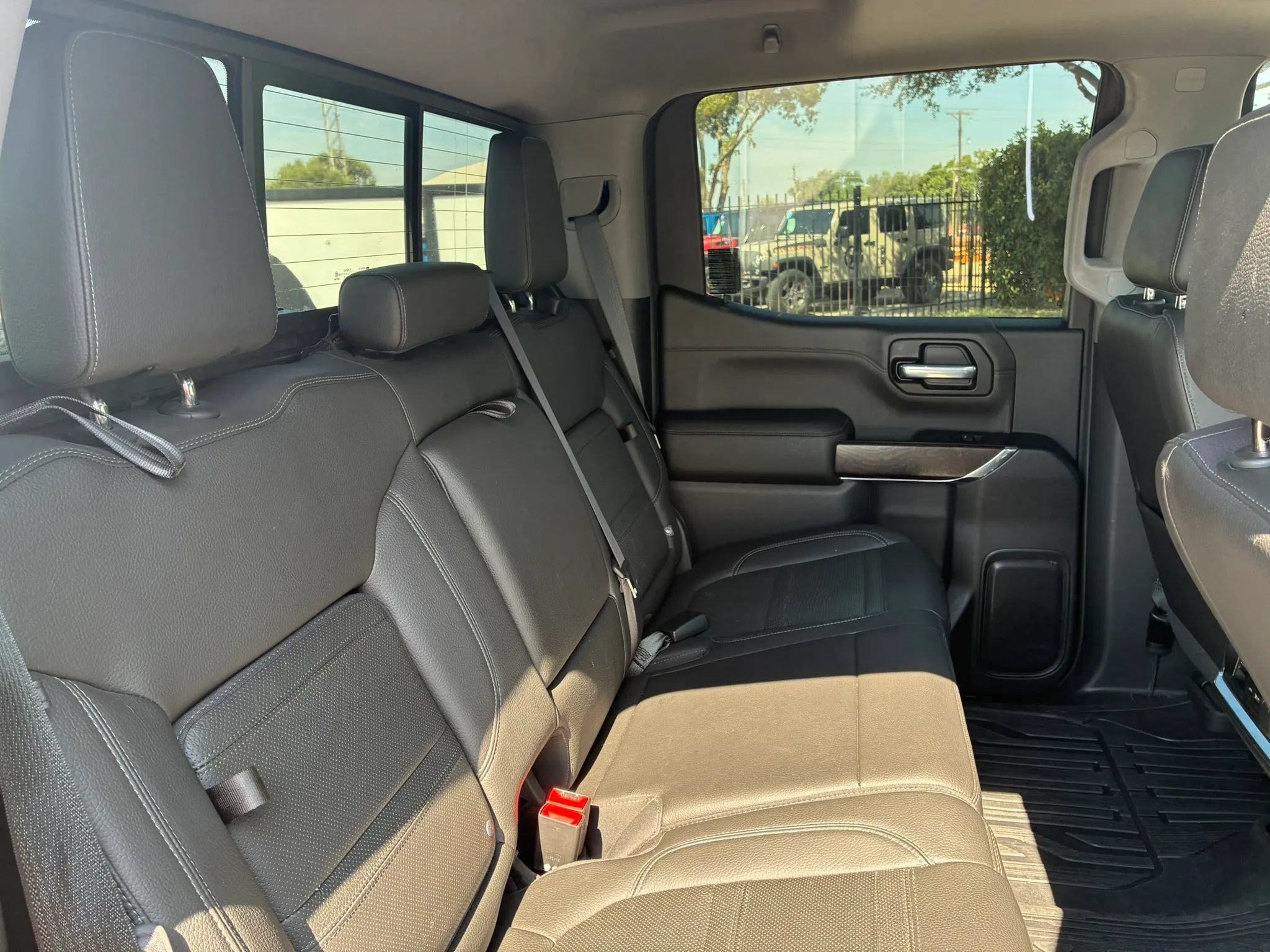 Used 2019 GMC Sierra 1500 Denali w/ Denali Ultimate Package AWD/4WD image 19