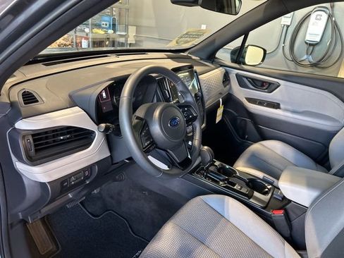 Used 2026 Subaru Forester Premium AWD/4WD image 58