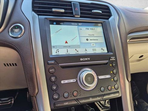 Used 2017 Ford Fusion Platinum AWD/4WD image 13