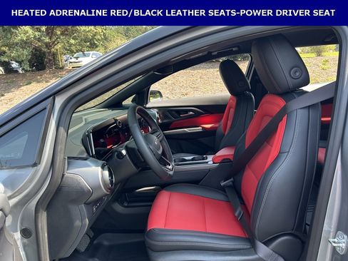 Used 2025 Chevrolet Equinox EV RS image 5