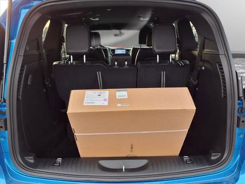 New 2026 Chrysler Pacifica Select image 24