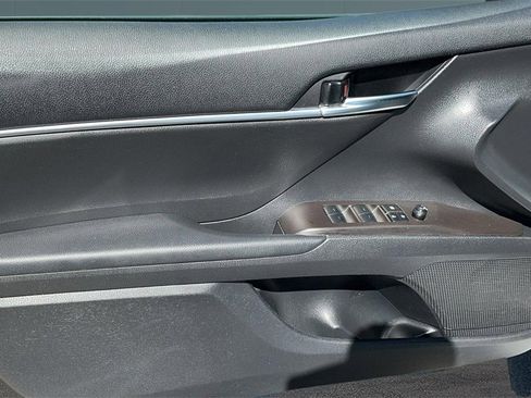 Used 2024 Toyota Camry SE w/ Audio Upgrade Package image 8