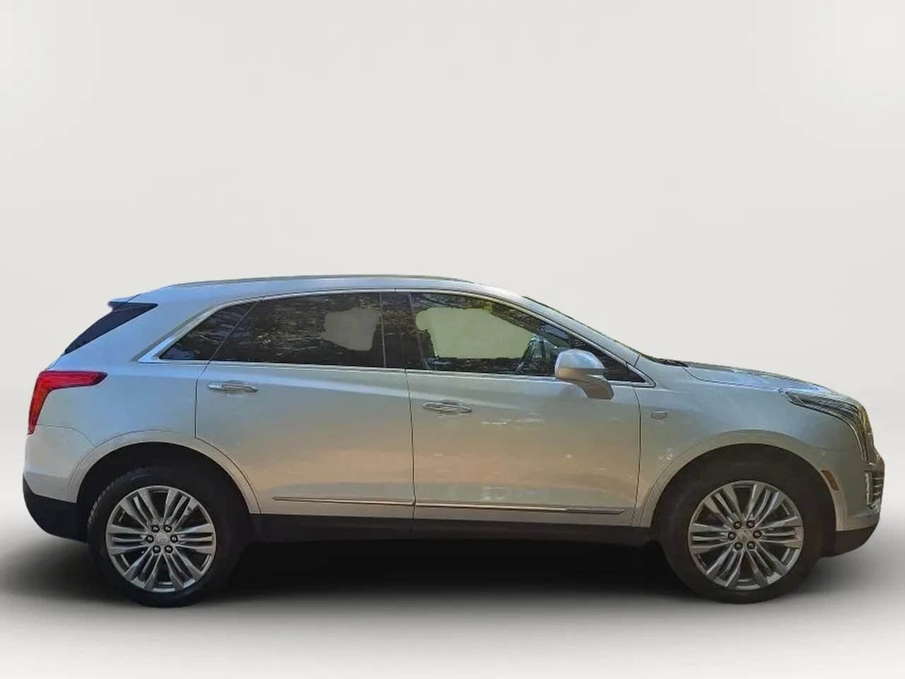Used 2019 Cadillac XT5 Premium Luxury FWD image 9