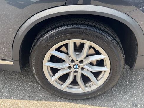 Used 2022 BMW X5 xDrive40i w/ Premium Package AWD/4WD image 11