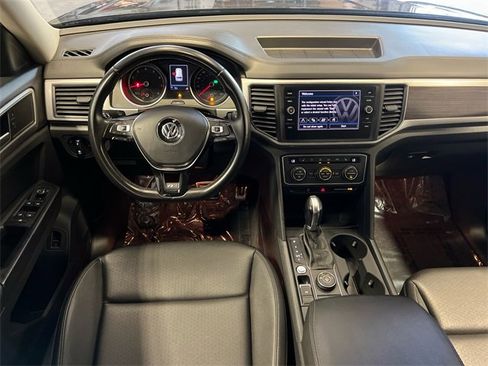 Used 2019 Volkswagen Atlas SE w/ Towing Package image 19