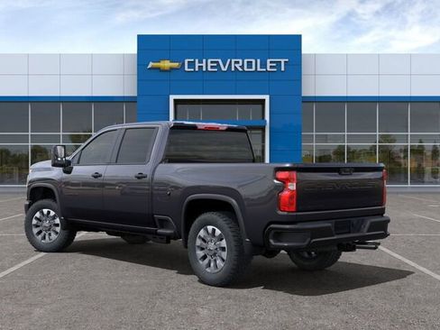 Used 2024 Chevrolet Silverado 2500 Custom w/ Custom Convenience Package AWD/4WD image 3