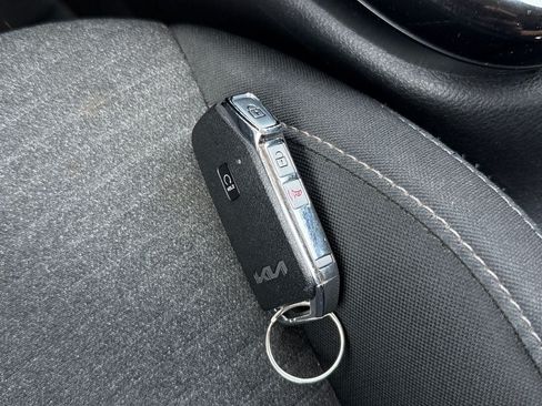 Used 2023 Kia Soul EX FWD image 31
