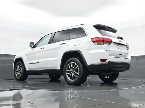 Used 2022 Jeep Grand Cherokee Limited image 26