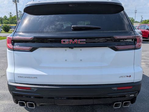 New 2026 GMC Acadia AT4 w/ Luxury Package AWD/4WD image 9