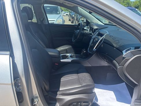 Used 2012 Cadillac SRX Luxury FWD image 18