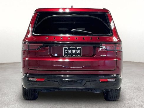 Used 2023 Jeep Wagoneer Series II AWD/4WD image 5