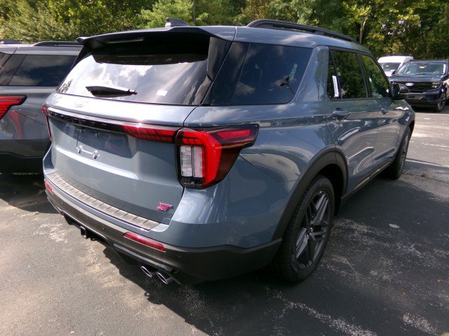 New 2026 Ford Explorer ST w/ Sun And Sound Package AWD/4WD image 4