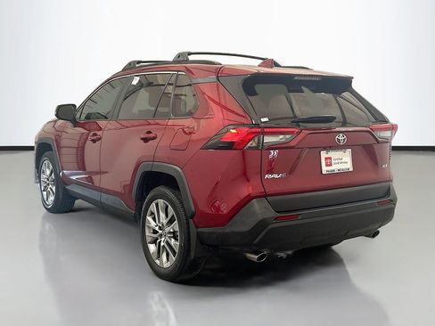 Used 2023 Toyota RAV4 XLE Premium image 6
