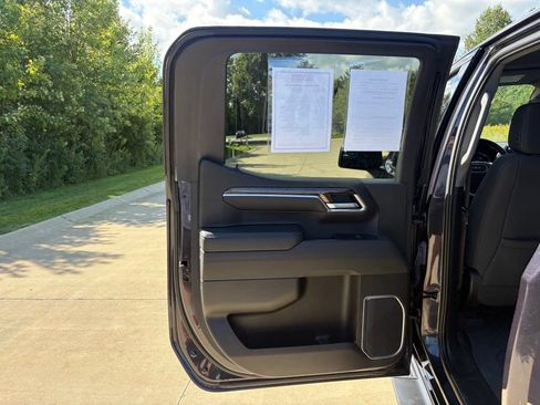 Used 2022 GMC Sierra 1500 Elevation w/ LPO, Elevation Black Package AWD/4WD image 44