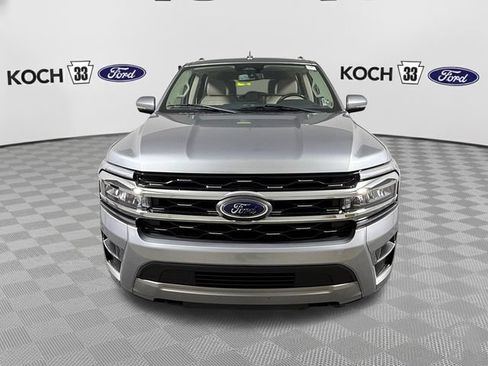 Used 2023 Ford Expedition Max Limited AWD/4WD image 2