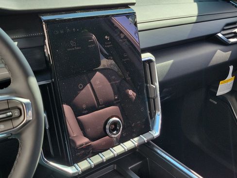 New 2026 GMC Acadia Elevation FWD image 30
