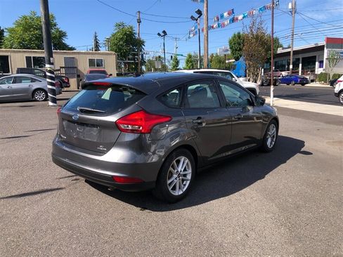 Used 2015 Ford Focus SE FWD image 4