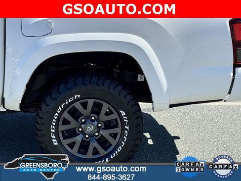 Used 2023 Toyota Tacoma SR5 w/ Technology Package image 33
