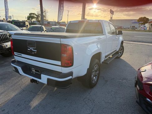 Used 2016 Chevrolet Colorado Z71 AWD/4WD image 4