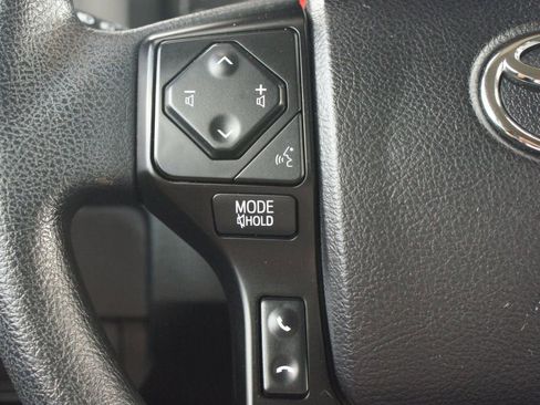 Used 2022 Toyota Tacoma SR w/ SR Convenience Package image 7