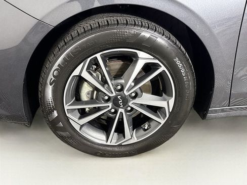 Used 2023 Kia Forte LXS FWD image 28